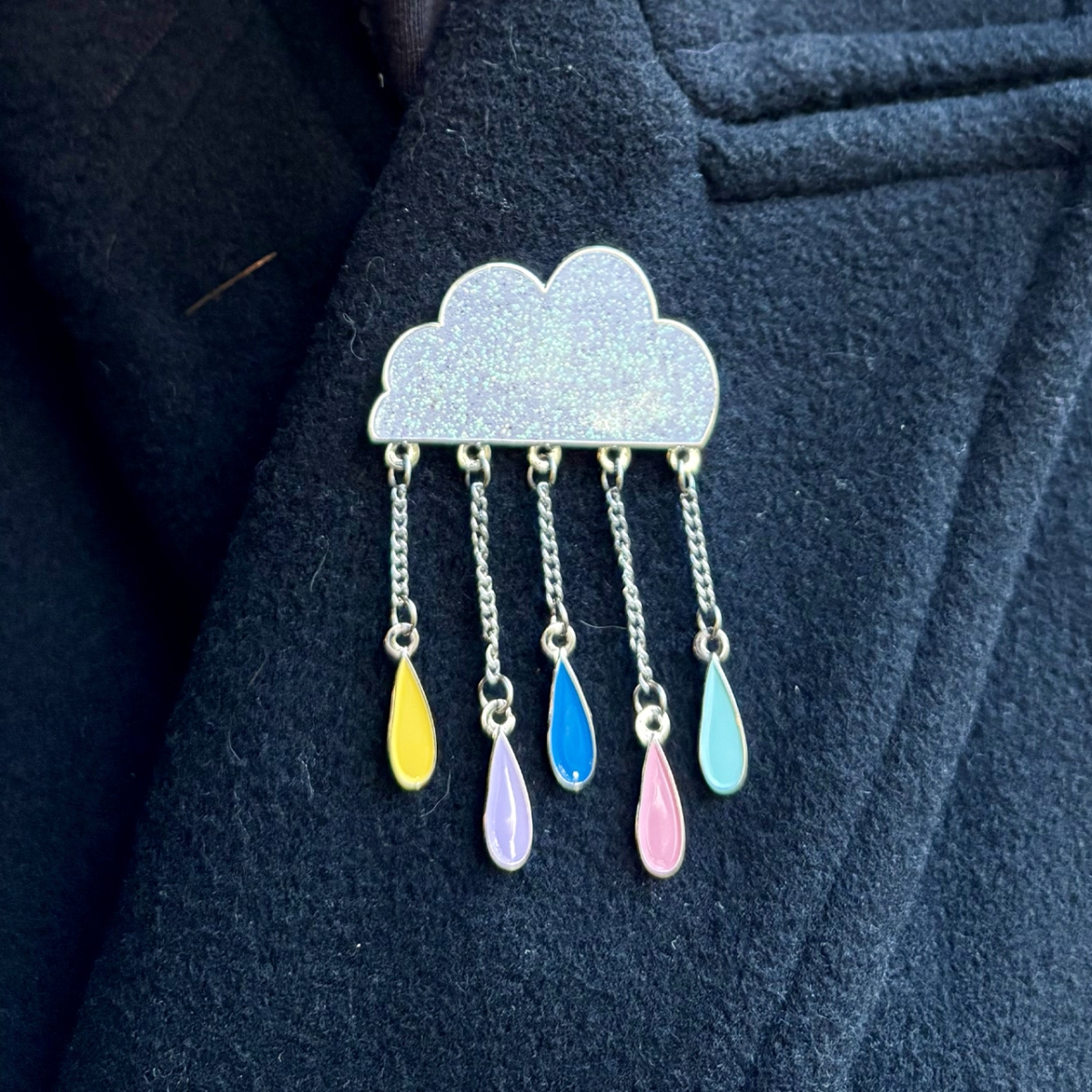 BROCHE NUAGE PAILLETTES GOUTTES